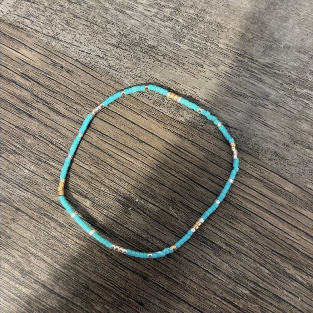Handmade Beaded Bracelet in Turquoise and Gold